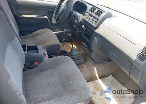 2000 Nissan Frontier King Cab Xe z USA, uszkodzony, nr VIN 1N6DD26S5YC390398